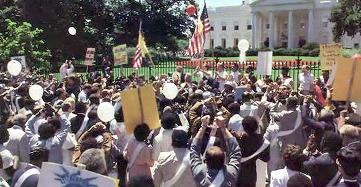 http://familyfed.org/wp-content/uploads/this-week-in-history-religious-freedom-rally-white-house.jpg